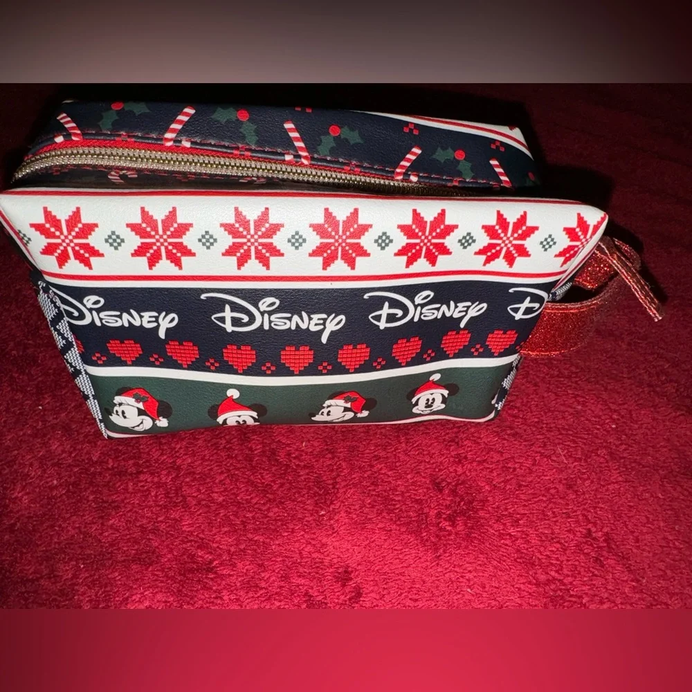 DISNEY MICKEY MOUSE CHRISTMAS HOLIDAY COSMETICS ZIPPER BAG